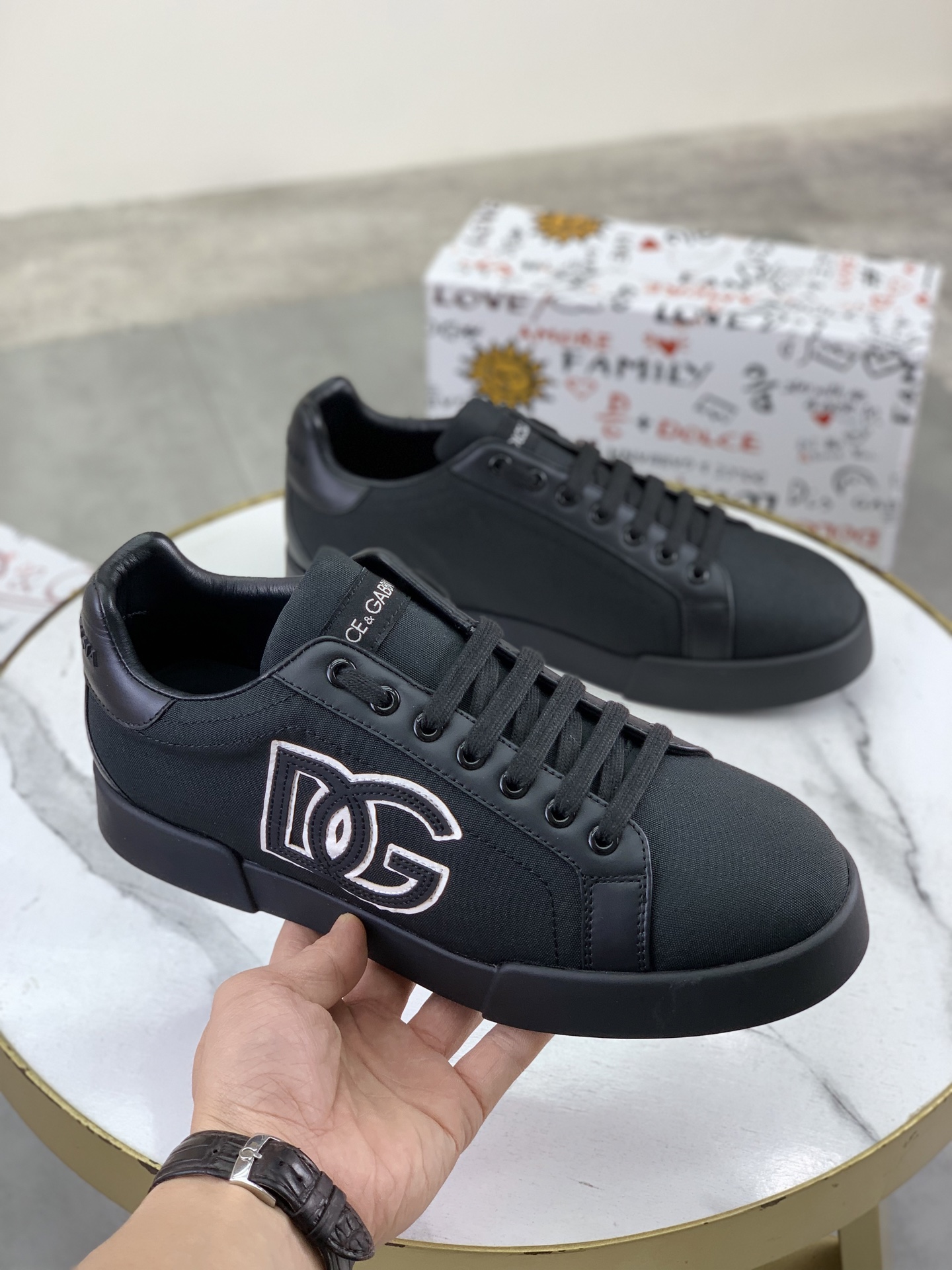 olce & Gabbana shoe